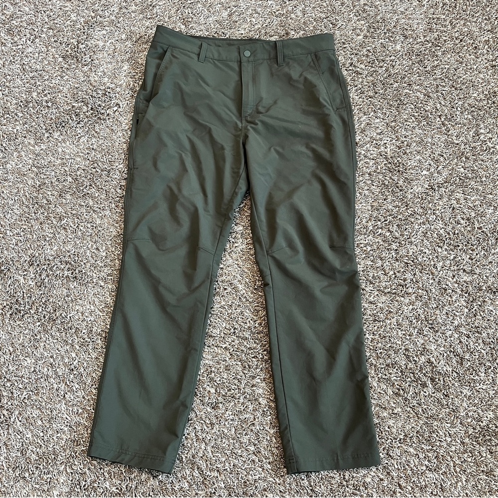 DSG Tech Pants
Men’s 36x30
Hunter Green
EUC